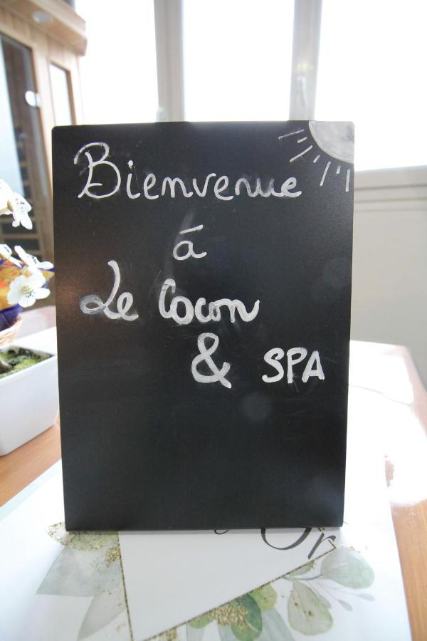 Derniere Reservations Avant Indisponibilite En Septembre Pour 12 Mois, Illimites Jacuzzi Spa Bain A Remous Interieur, Sauna Interieur, Parking Reserve, Vue Et Acces Parc, Prestations Uniques, 1Er Etage Corbeil-Essonnes Ngoại thất bức ảnh